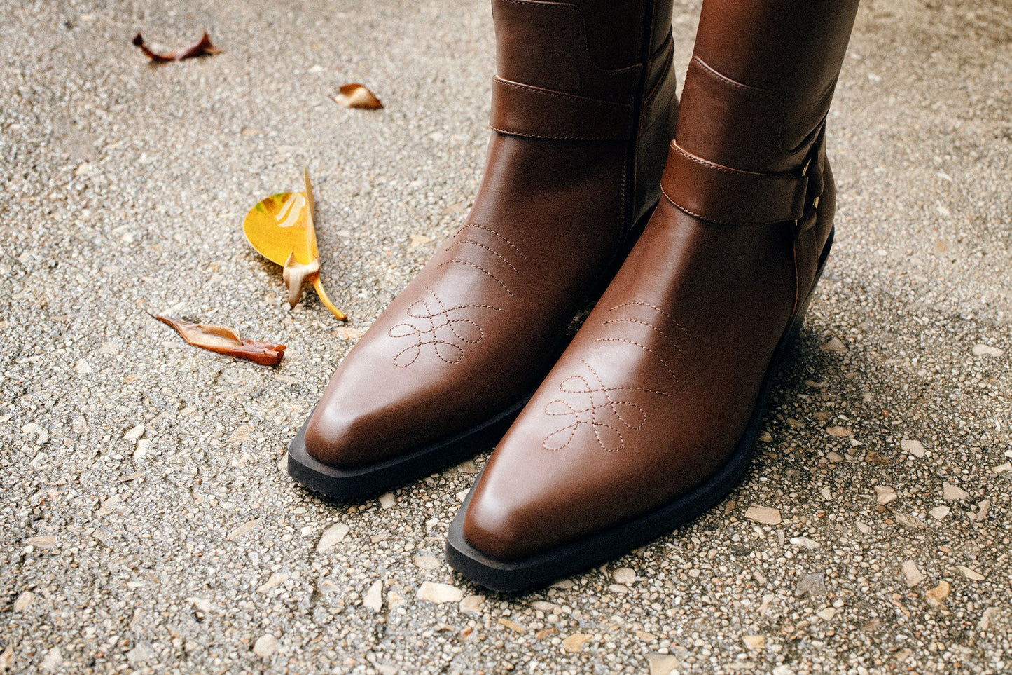 ARUJU RIDER BOOT Cognac Brown - LAX