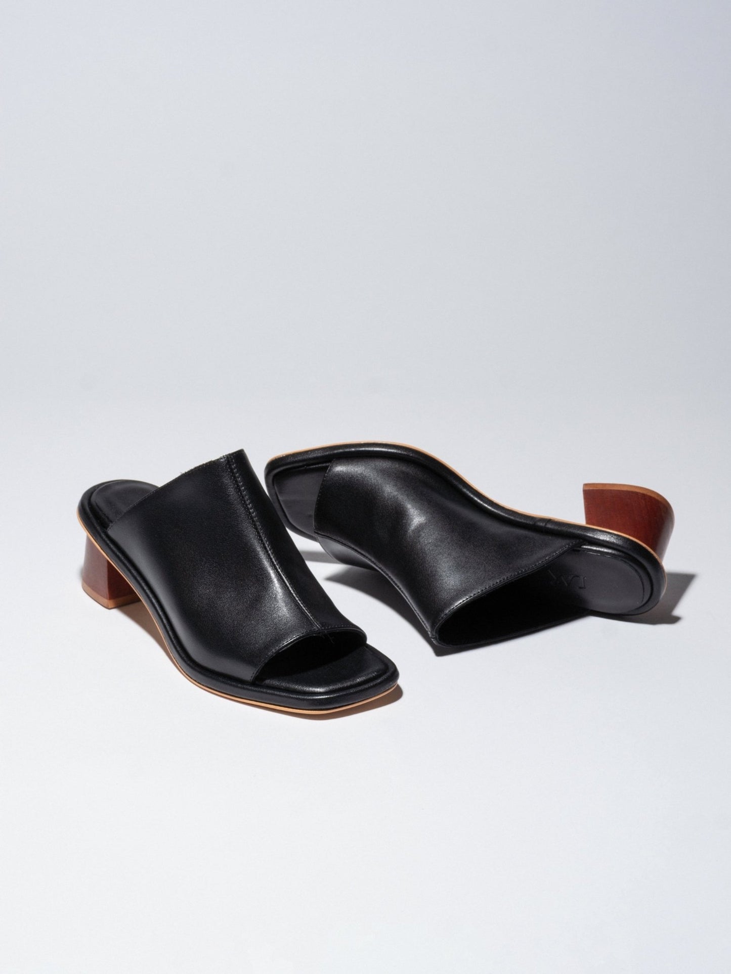 TERRA MULES BLACK - LAX