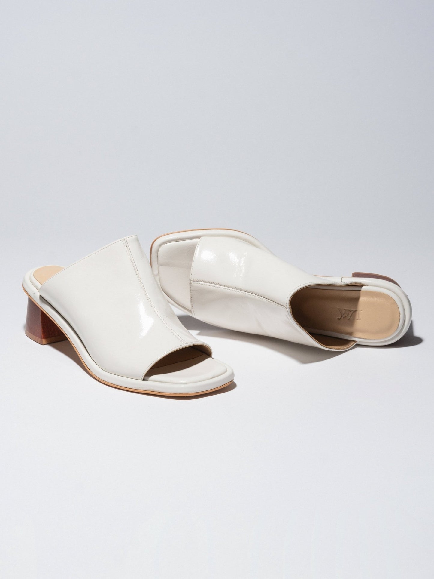 TERRA MULES MILK PATENT - LAX