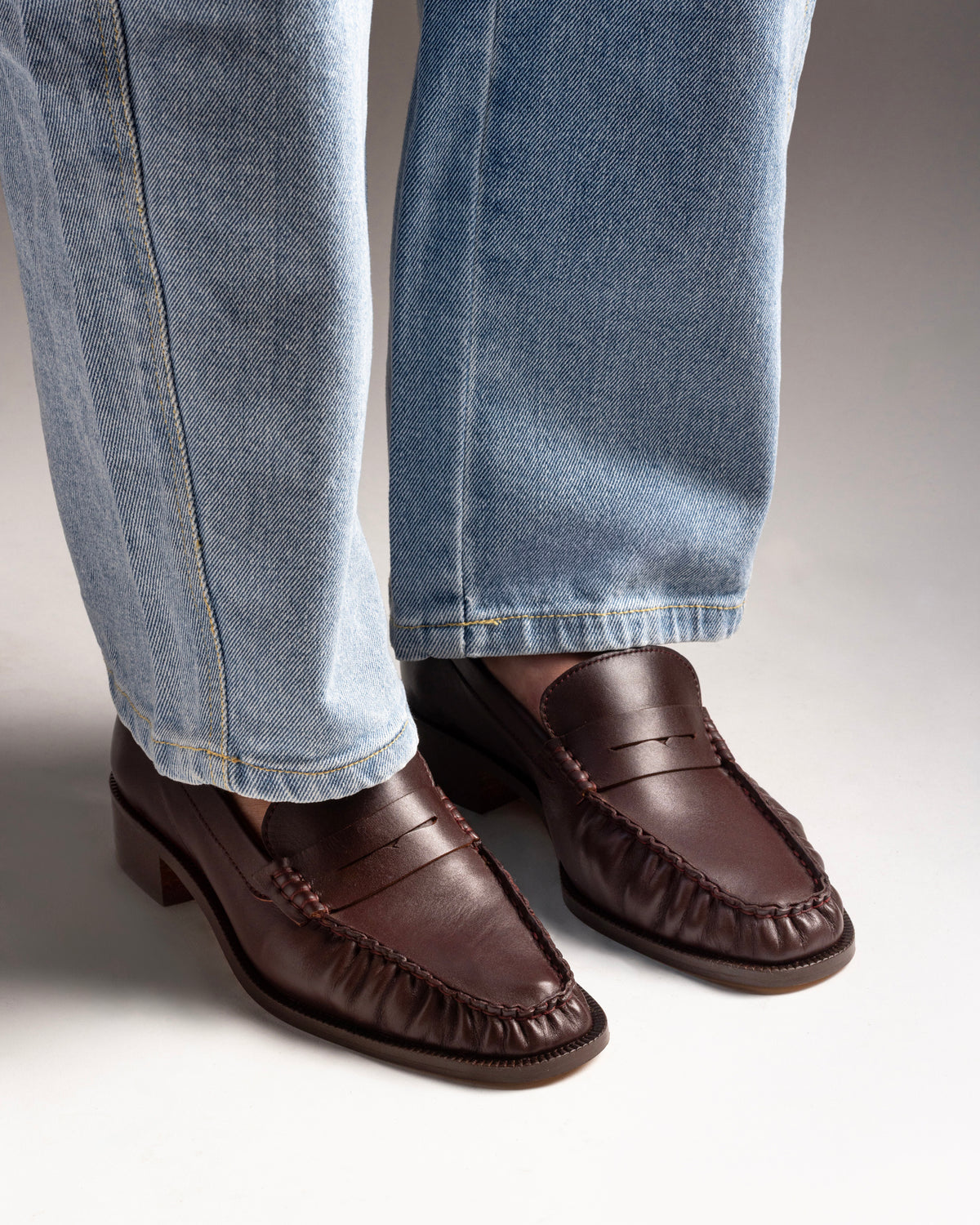JEAN LOAFERS PLUM BROWN