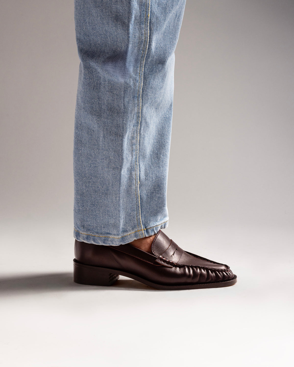 JEAN LOAFERS PLUM BROWN