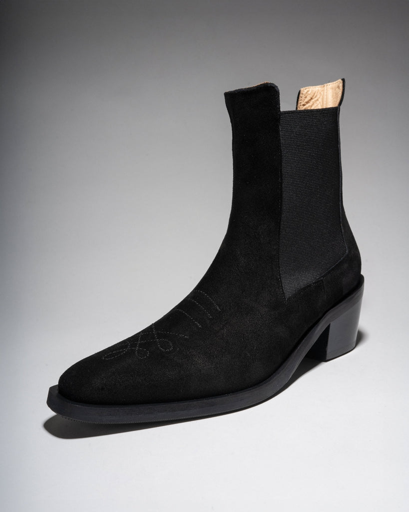 ARUJU Black suede Chelsea Boot - LAX