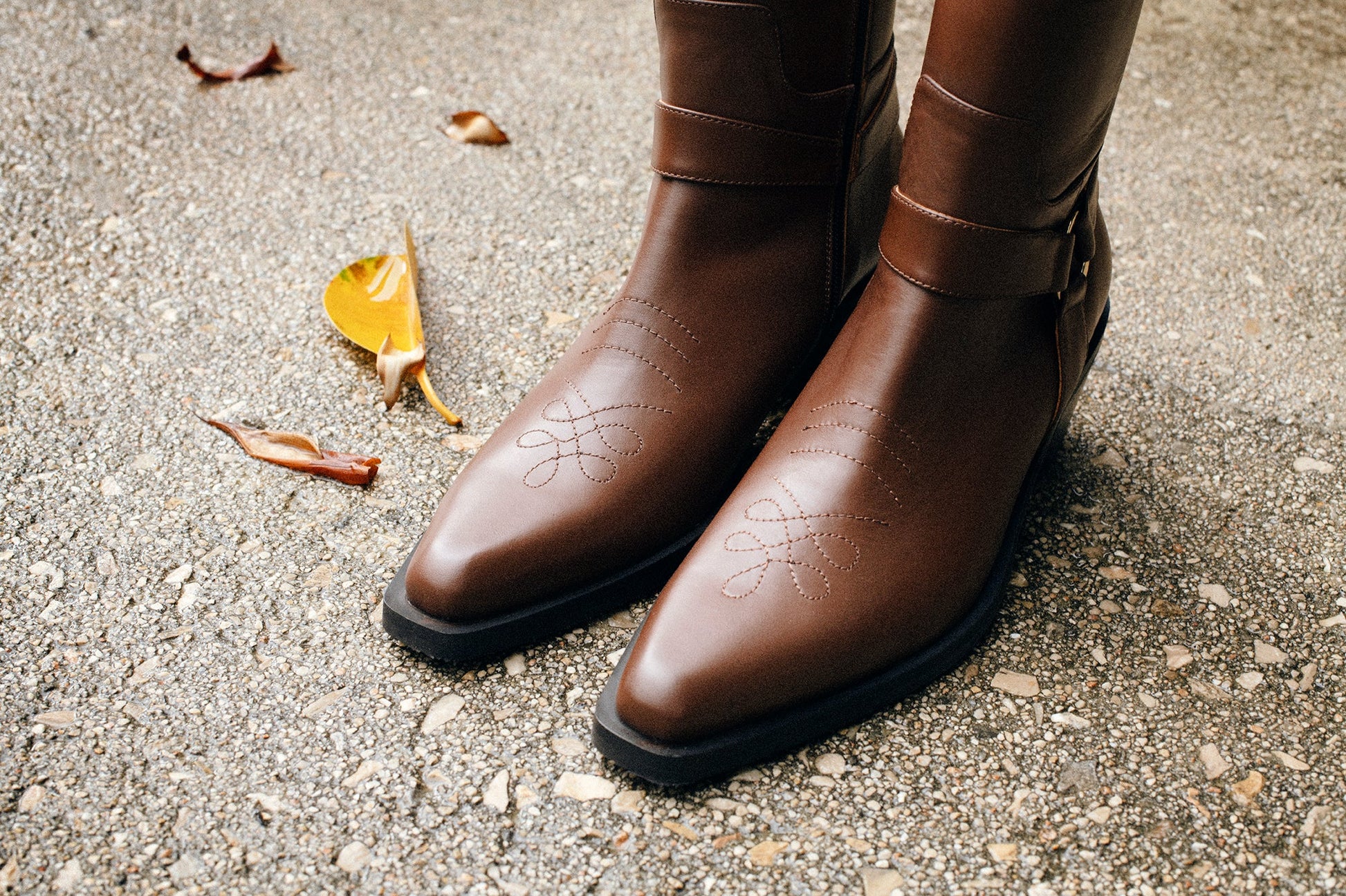 ARUJU RIDER BOOT Cognac Brown - LAX