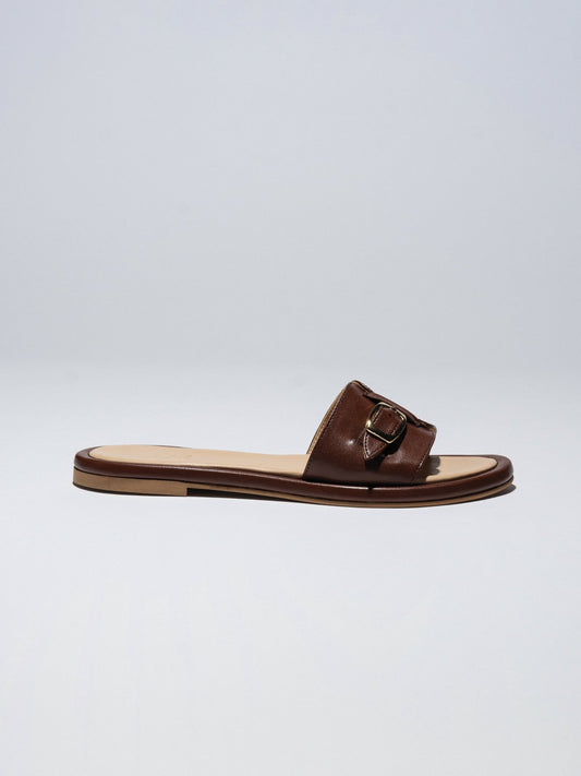 PARDES slides cognac SAMPLE - LAX