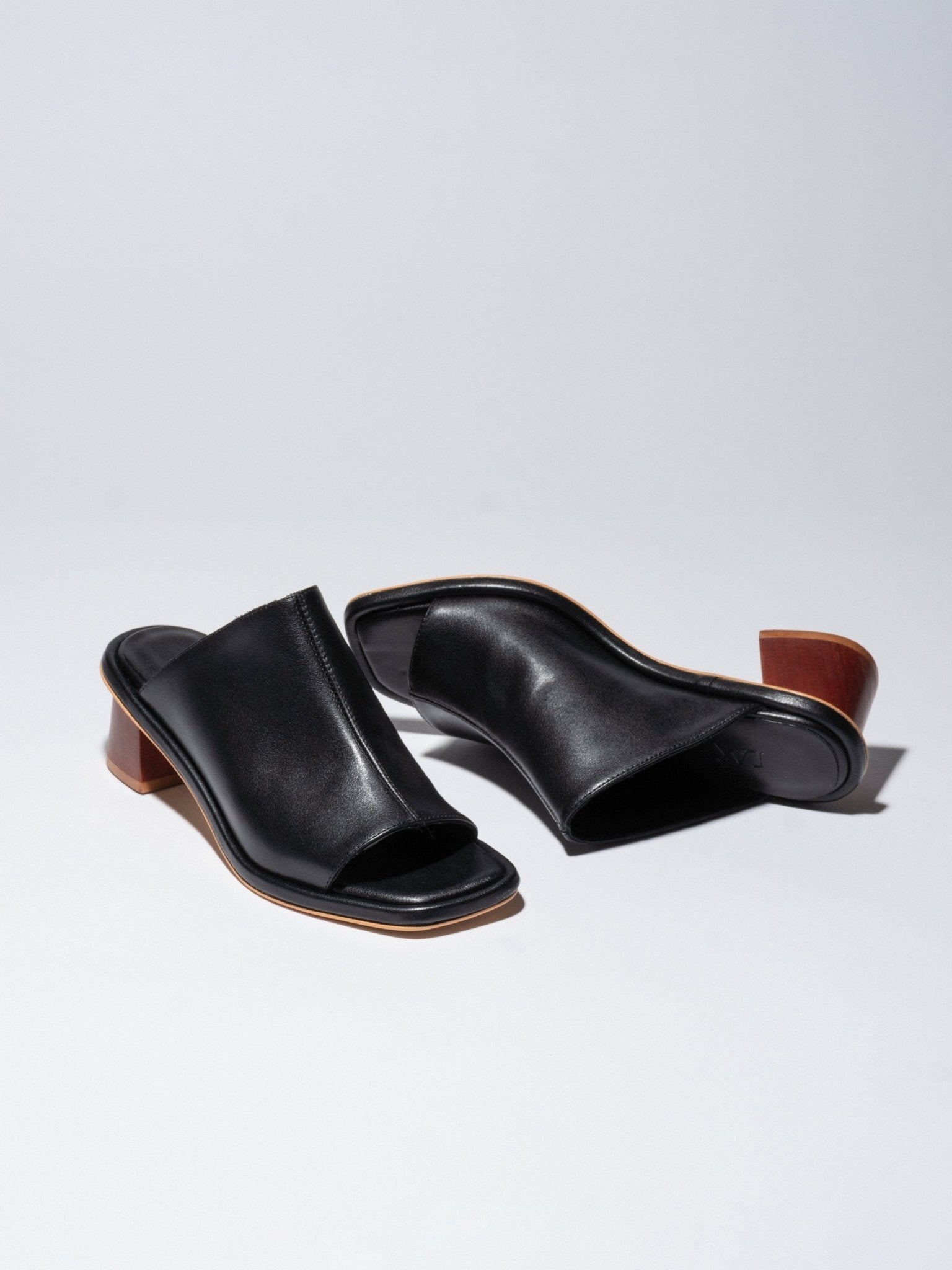 TERRA MULES BLACK - LAX