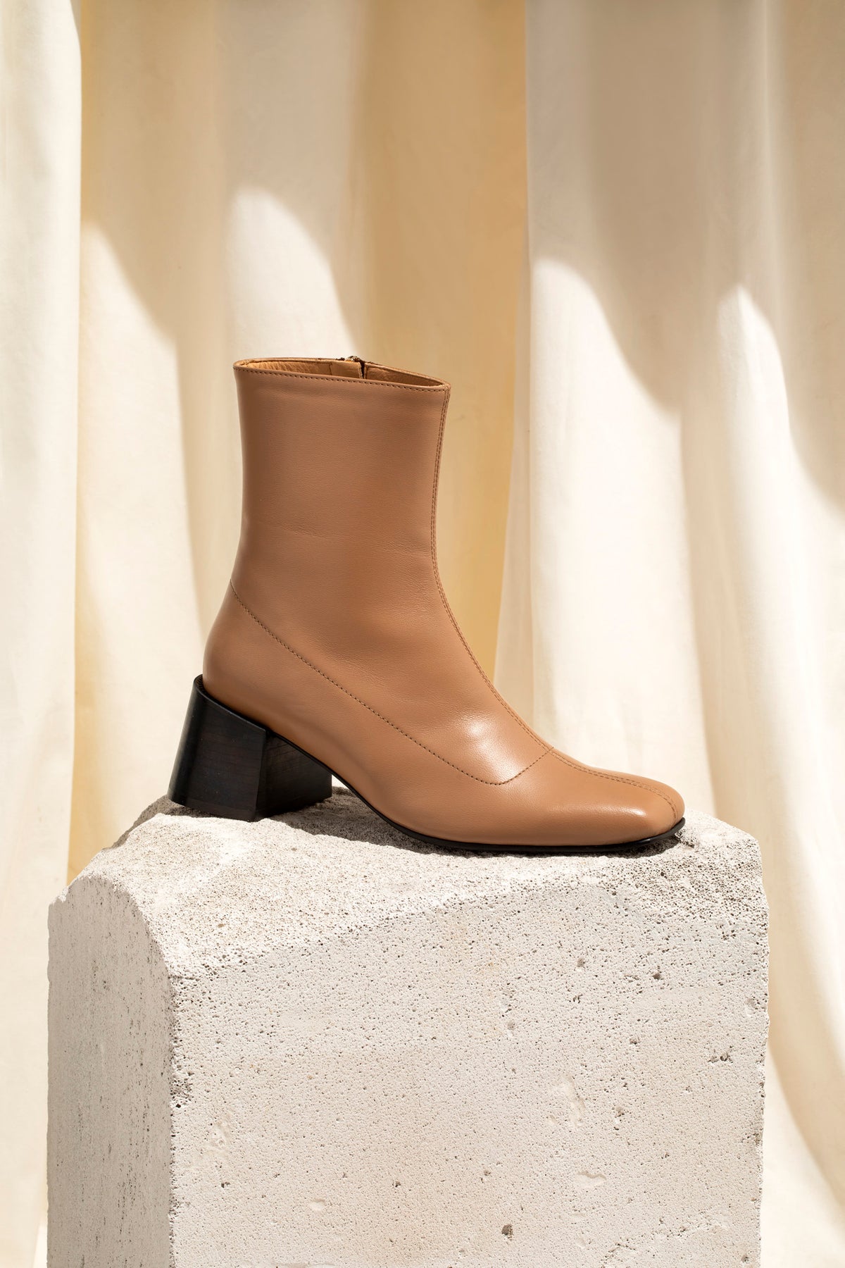 LINDA BOOT Tan XX